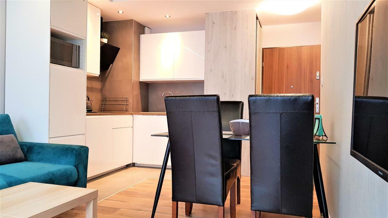Apartament B&F Poznan Business & Family Nalkowskiej Exteriör bild